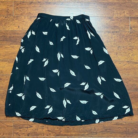 Black Satin Skirt Feather Leaf Print Boho Tattoo of California Size 4 Pockets - Picture 7 of 8